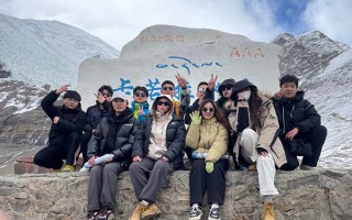 我和闺蜜旅游西藏去一次多少钱？两个人去西藏旅游一般要花费多少钱？