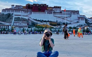 从江苏扬州八月去西藏旅游合适吗？八月和朋友去西藏旅游推荐吗？